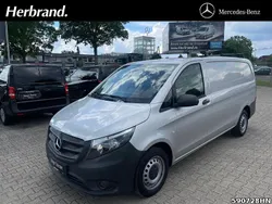 Silber Gebraucht 2021 Mercedes Vito Van / Kleinbus | 23.798 € (Etwas zu teuer)