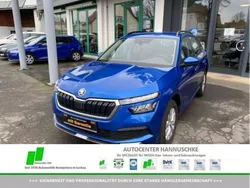 Raceblaumetallic (metallic) Gebraucht 2022 Skoda Kamiq Ambition SUV | 21.875 € (Fairer Preis)
