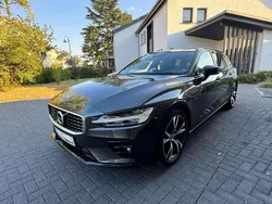 Gebraucht 2018 Volvo V60 R-Design Kombi | 25.500 € (Fairer Preis)