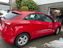 Rot Gebraucht 2015 Hyundai i30 Classic Limousine | 8.499 € (Fairer Preis)