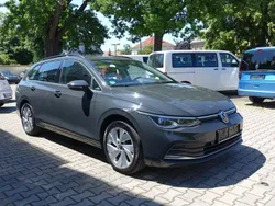 Grau Gebraucht 2021 VW Golf VIII Style Kombi | 22.480 € (Fairer Preis)