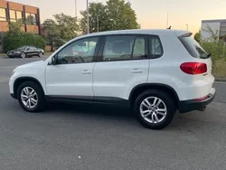 Weiß Gebraucht 2016 VW Tiguan Trendline SUV | 10.900 € (Guter Preis)