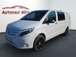 Weiß Gebraucht 2018 Mercedes Vito Van / Kleinbus | 25.980 €