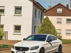 Weiß Gebraucht 2017 Mercedes C300 AMG line Coupé | 19.900 € (Fairer Preis)