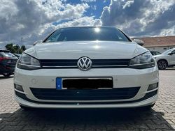 Weiß Gebraucht 2015 VW Golf VII Highline Limousine | 11.500 € (Fairer Preis)