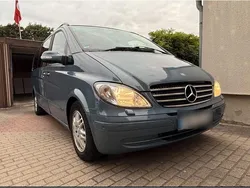 Blau Gebraucht 2005 Mercedes Viano Van / Kleinbus | 12.000 € (Teuer)