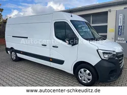 Weiß Gebraucht 2021 Renault Master Komfort Van | 27.491 € (Teuer)