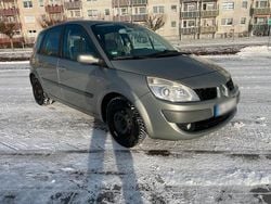 Grau Gebraucht 2007 Renault Scénic II Van / Kleinbus | 2.250 € (Fairer Preis)