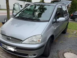 Grau Gebraucht 2006 Ford Galaxy Van / Kleinbus | 1.599 € (Guter Preis)