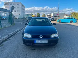 Blau Gebraucht 2002 VW Golf IV Limousine | 1.650 € (Etwas zu teuer)