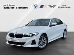 Alpinweiß uni Gebraucht 2024 BMW 318 Efficient Dynamics Limousine | 29.999 € (Superpreis)