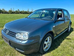 Grau Gebraucht 2002 VW Golf IV Limousine | 2.290 € (Teuer)
