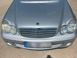 Silber Gebraucht 2004 Mercedes C180 Kombi | 1.300 €