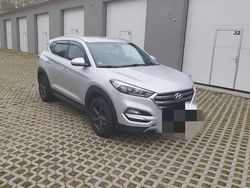 Silber Gebraucht 2016 Hyundai Tucson Classic SUV | 13.499 € (Fairer Preis)