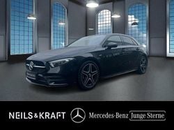 Schwarz Gebraucht 2020 Mercedes A200 AMG Limousine | 28.570 € (Fairer Preis)