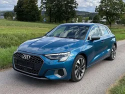 Atollblau metallic Gebraucht 2020 Audi A3 Sportback Edition .1 Kombi | 19.990 € (Guter Preis)
