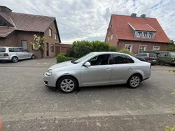 Silber Gebraucht 2005 VW Jetta Limousine | 1.499 € (Superpreis)