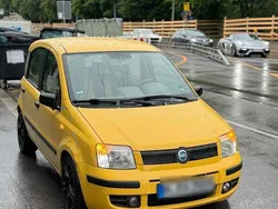 Gelb Gebraucht 2006 Fiat Panda Kleinwagen | 1.750 €