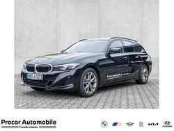 Schwarz Gebraucht 2022 BMW 318 Kombi | 24.780 € (Fairer Preis)