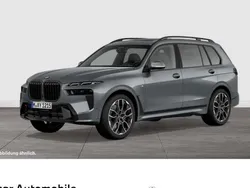 Grau Gebraucht 2024 BMW X7 Comfort Edition SUV | 96.495 €