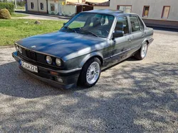 Grau Gebraucht 1990 BMW 316 Limousine | 10.990 €