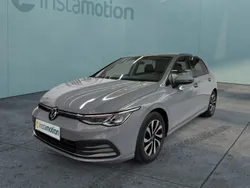 Grau Gebraucht 2022 VW Golf VIII Active Limousine | 22.805 € (Fairer Preis)