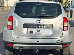 Silber Gebraucht 2016 Dacia Duster SUV | 12.500 € (Fairer Preis)