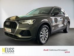 Grau Gebraucht 2020 Audi Q3 Design SUV | 25.350 € (Guter Preis)