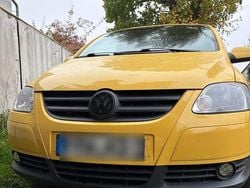 Gelb Gebraucht 2005 VW Fox Kleinwagen | 1.000 € (Fairer Preis)