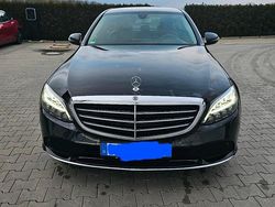Schwarz Gebraucht 2018 Mercedes C220 Avantgarde Limousine | 21.000 € (Etwas zu teuer)