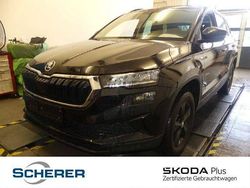 Blackmagic perleffekt (metallic) Gebraucht 2022 Skoda Karoq Ambition SUV | 25.880 € (Fairer Preis)