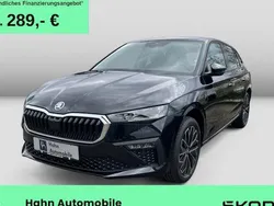 Schwarz Neu 2025 Skoda Scala Selection Kleinwagen | 28.680 € (Teuer)