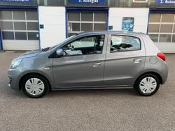 Grau Gebraucht 2017 Mitsubishi Space Star Edition Kleinwagen | 4.900 € (Guter Preis)