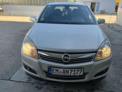 Gebraucht 2007 Opel Astra Limousine | 2.500 € (Teuer)