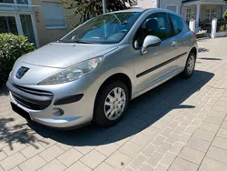 Silber Gebraucht 2009 Peugeot 207 Tendance Limousine | 1.200 € (Superpreis)