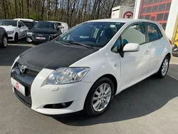 Super white 2 Gebraucht 2008 Toyota Auris Executive Limousine | 2.999 € (Guter Preis)