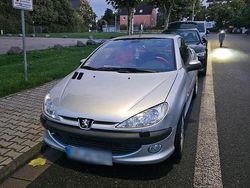 Silber Gebraucht 2006 Peugeot 206 CC Cabrio | 999 €