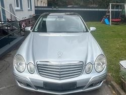Silber Gebraucht 2007 Mercedes E200 Limousine | 8.400 € (Fairer Preis)