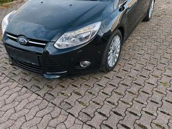 Schwarz Gebraucht 2014 Ford Focus Titanium Kombi | 9.500 €