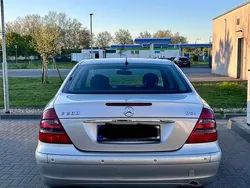 Grau Gebraucht 2004 Mercedes E200 Limousine | 4.000 € (Guter Preis)