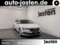 Weiß (moonweiß perleffekt) Gebraucht 2024 Skoda Superb Style Kombi | 37.790 € (Etwas zu teuer)