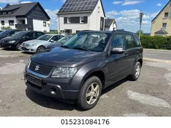 Grau Gebraucht 2012 Suzuki Grand Vitara SUV | 4.500 € (Superpreis)