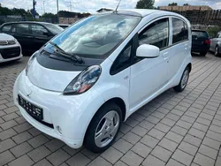 Weiß Gebraucht 2012 Mitsubishi i-MiEV Basis Kleinwagen | 3.000 €