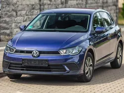 Blau Gebraucht 2023 VW Polo Life Limousine | 15.900 € (Guter Preis)