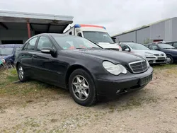 Schwarz unilack Gebraucht 2004 Mercedes C200 Limousine | 1.450 € (Fairer Preis)