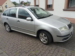Silber Gebraucht 2005 Skoda Fabia Kombi | 1.400 € (Teuer)