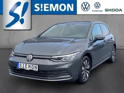 Grau Gebraucht 2024 VW Golf VIII Move Limousine | 24.830 € (Fairer Preis)