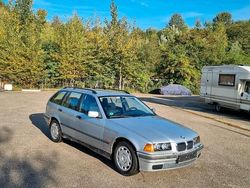 Silber Gebraucht 1997 BMW 316 Kombi | 2.000 € (Fairer Preis)