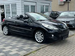 Schwarz Gebraucht 2010 Peugeot 207 CC Roland Garros Cabrio | 3.500 € (Fairer Preis)