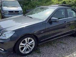 Grau Gebraucht 2010 Mercedes E200 Limousine | 12.500 € (Fairer Preis)